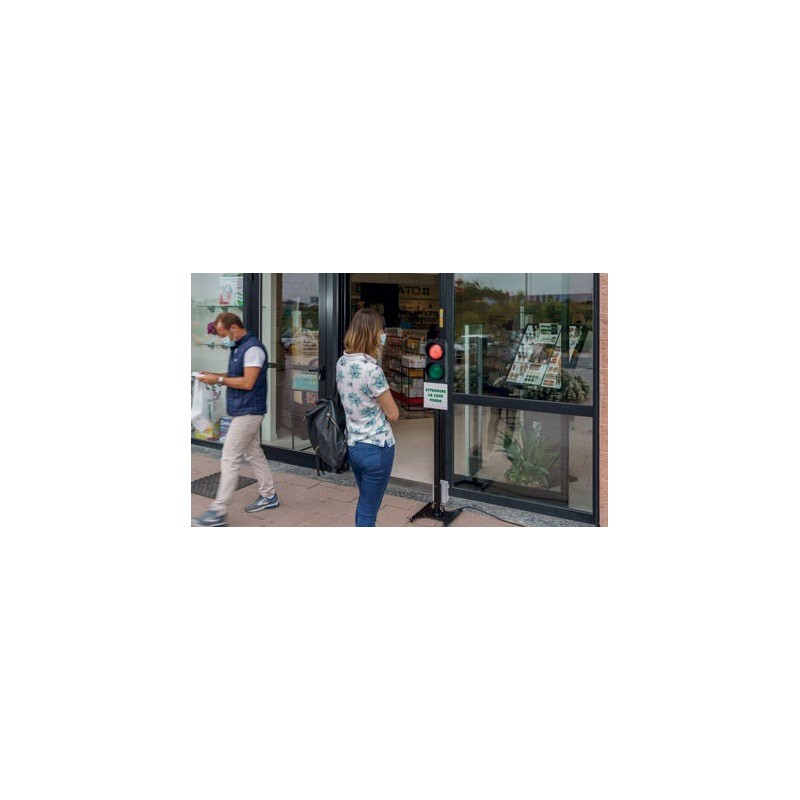 SAFE FLOW BASE KIT Pedestrian foot traffic management | COVID-19 Pandemic