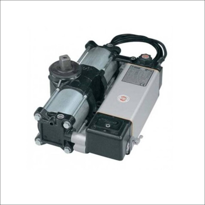 COMBI 740 HYDRAULIC PUMP 110 RH